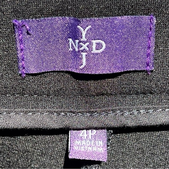 🌻NYDJ Black Straight Leg Trouser Dress Pants Size 4 Petite - Picture 6 of 7